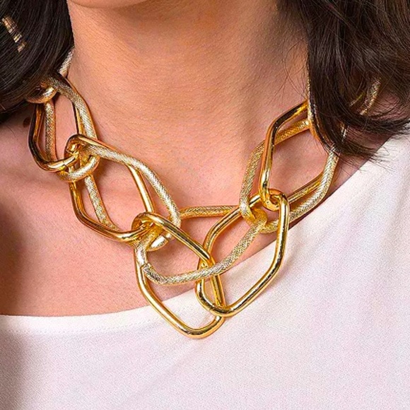 SOHI Gold Metallic Chainlink Necklace Chunky Large Chain link Gold tone macys - Picture 8 of 10